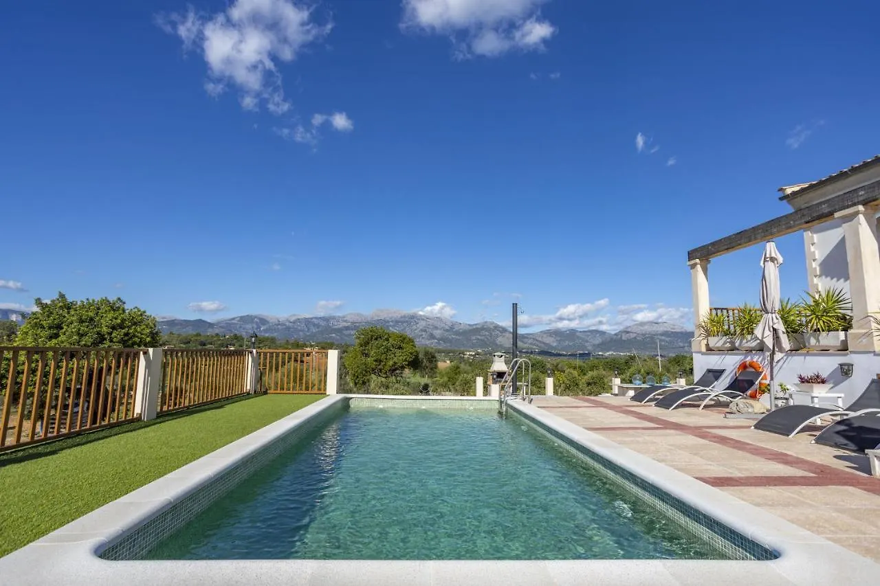 Country house Finca Es Puig